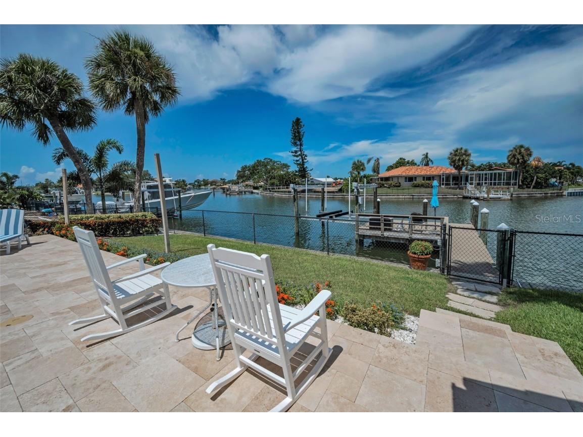 2057 Kansas Avenue NE Saint Petersburg FL 33703 - TAMPA BAY TB8414254 image51