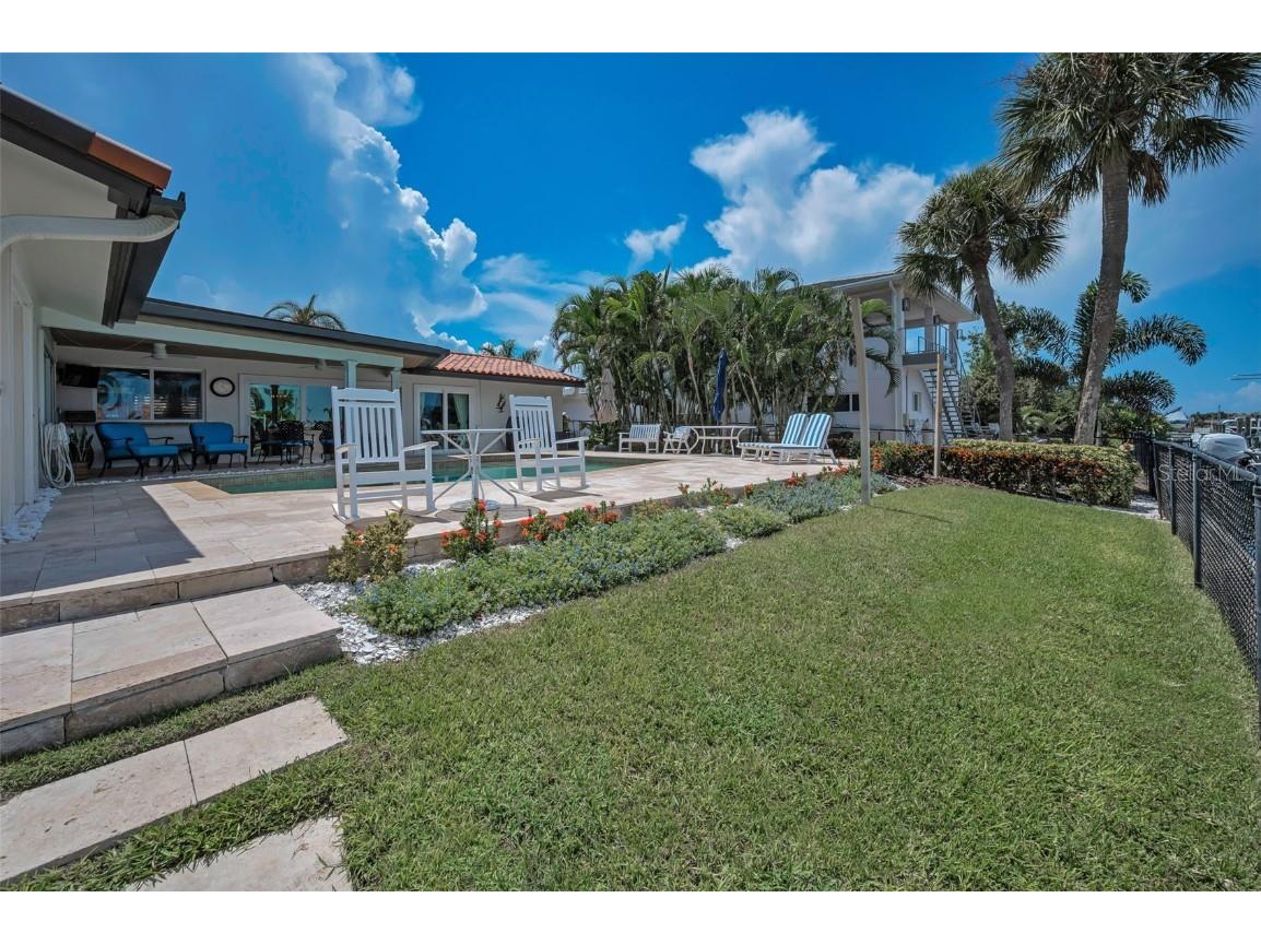 2057 Kansas Avenue NE Saint Petersburg FL 33703 - TAMPA BAY TB8414254 image60