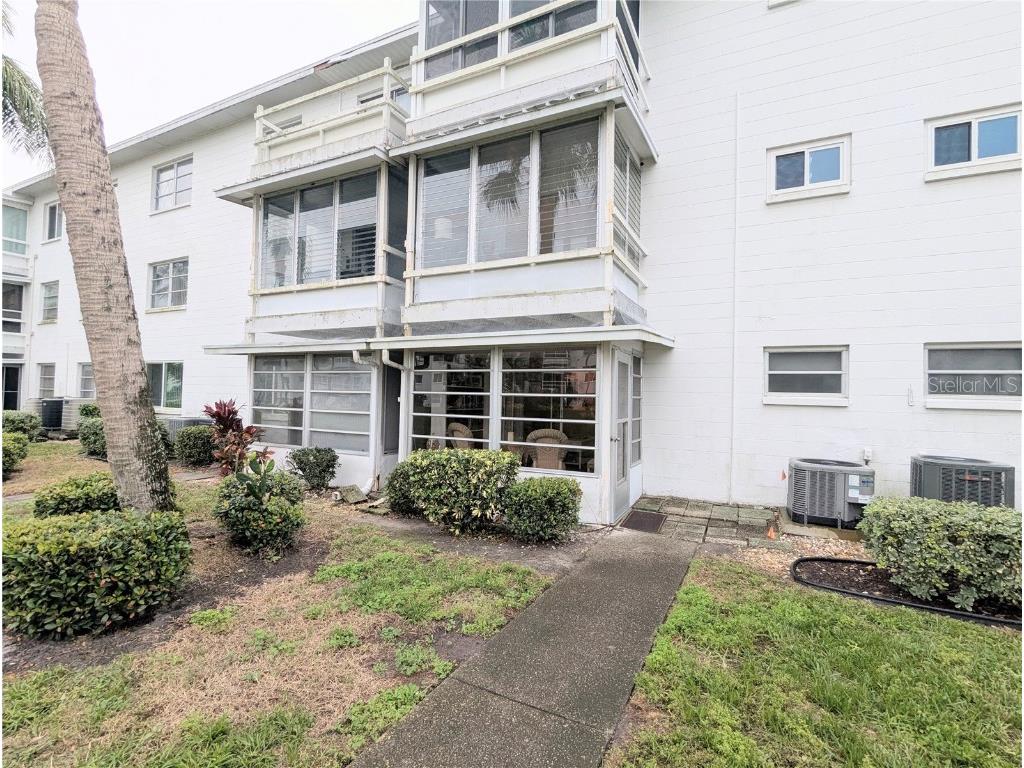 2057 Sunset Drive #G1 Bradenton FL 34207 A4641993 image33