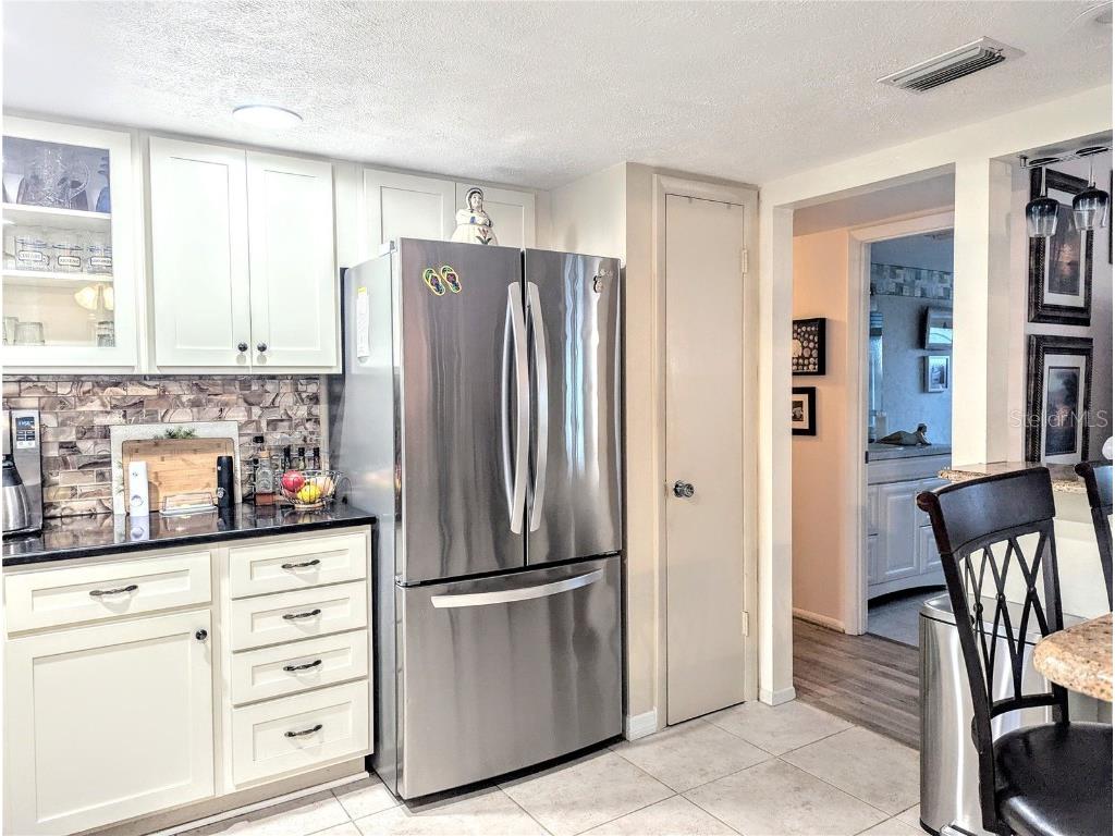 2057 Sunset Drive #G1 Bradenton FL 34207 A4641993 image7