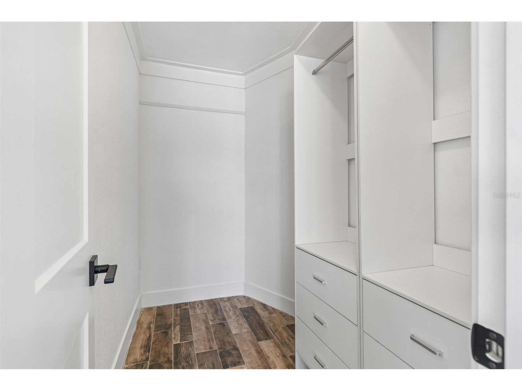 2058 Bayou Grande Boulevard NE Saint Petersburg FL 33703 TB8527857 image17