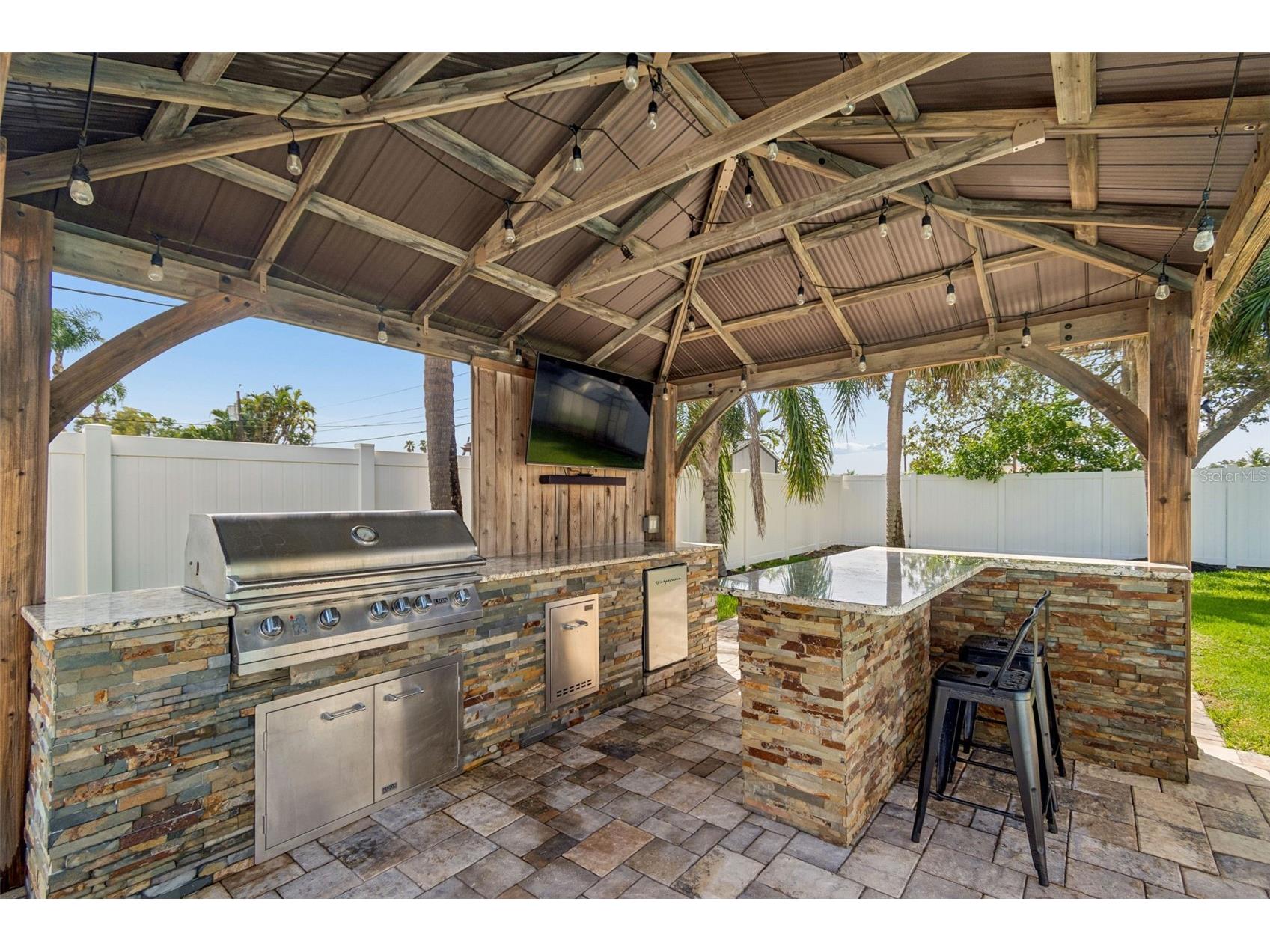 2058 Bayou Grande Boulevard NE Saint Petersburg FL 33703 TB8527857 image26