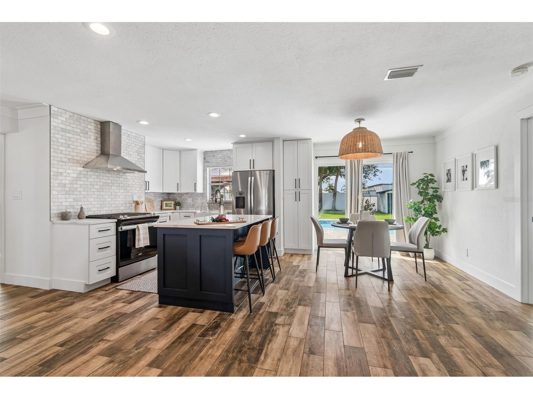 2058 Bayou Grande Boulevard NE Saint Petersburg FL 33703 TB8527857 image6