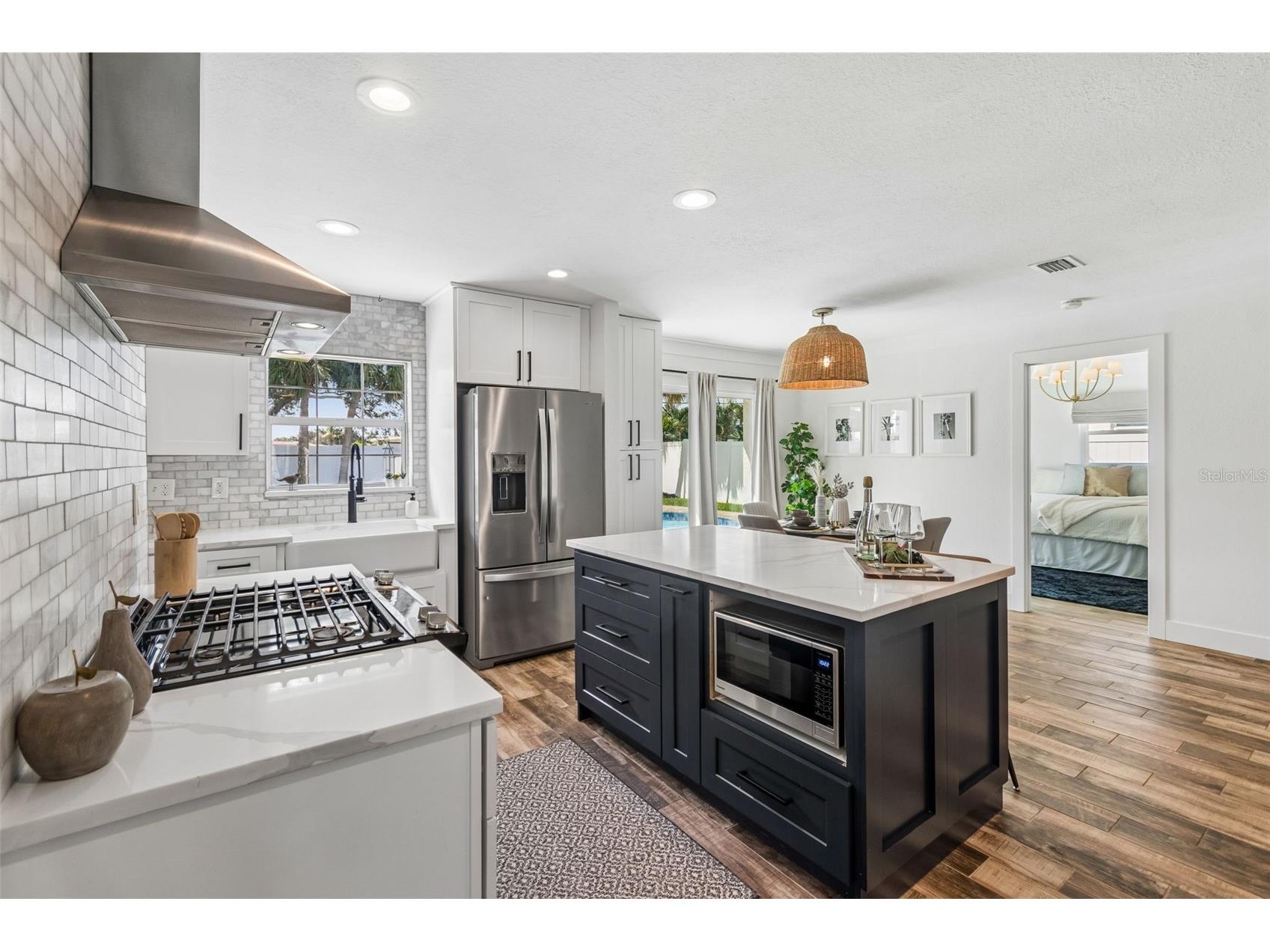 2058 Bayou Grande Boulevard NE Saint Petersburg FL 33703 TB8527857 image8