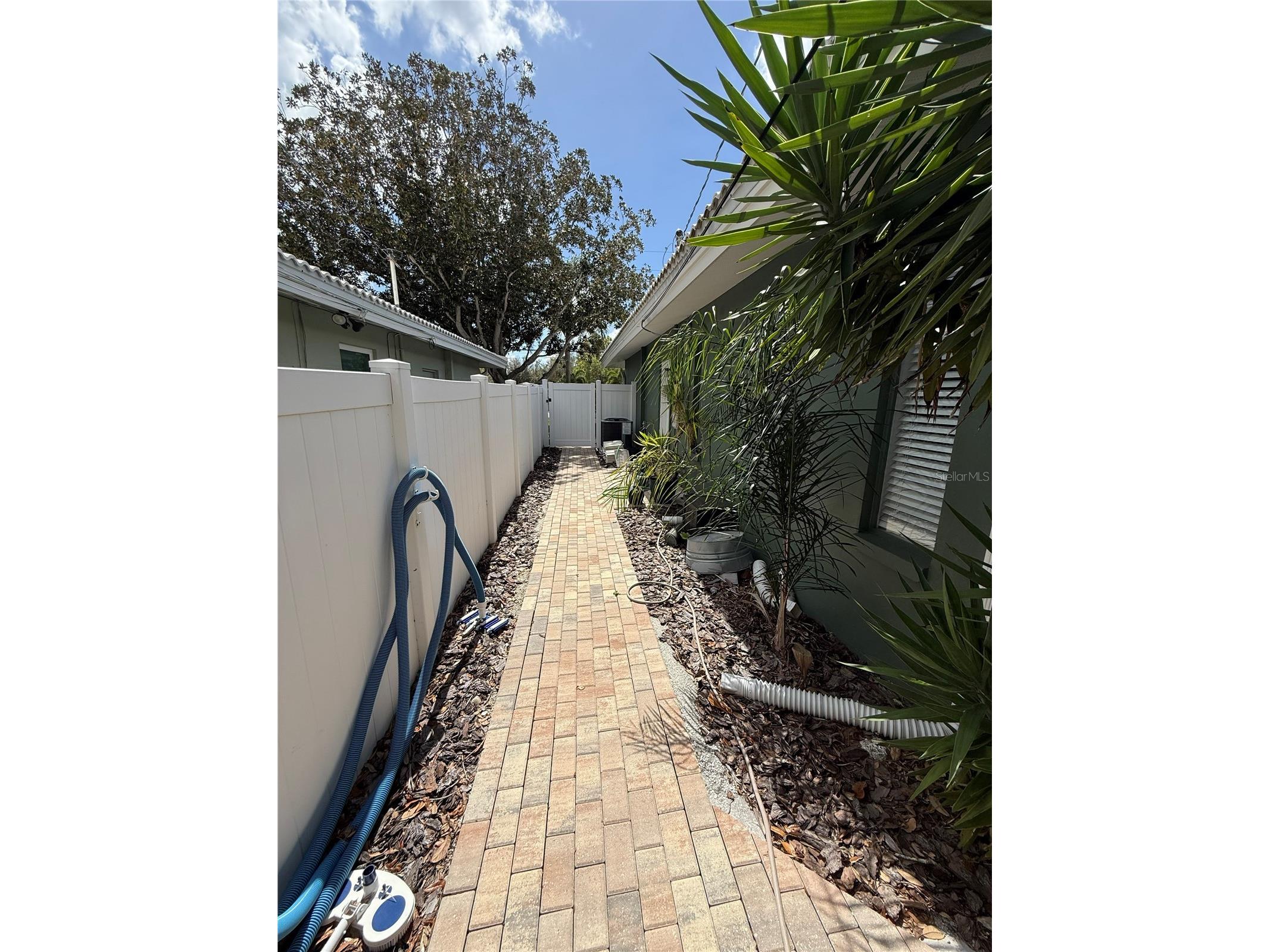 2058 Nursery Road Clearwater FL 33764 TB8484055 image17