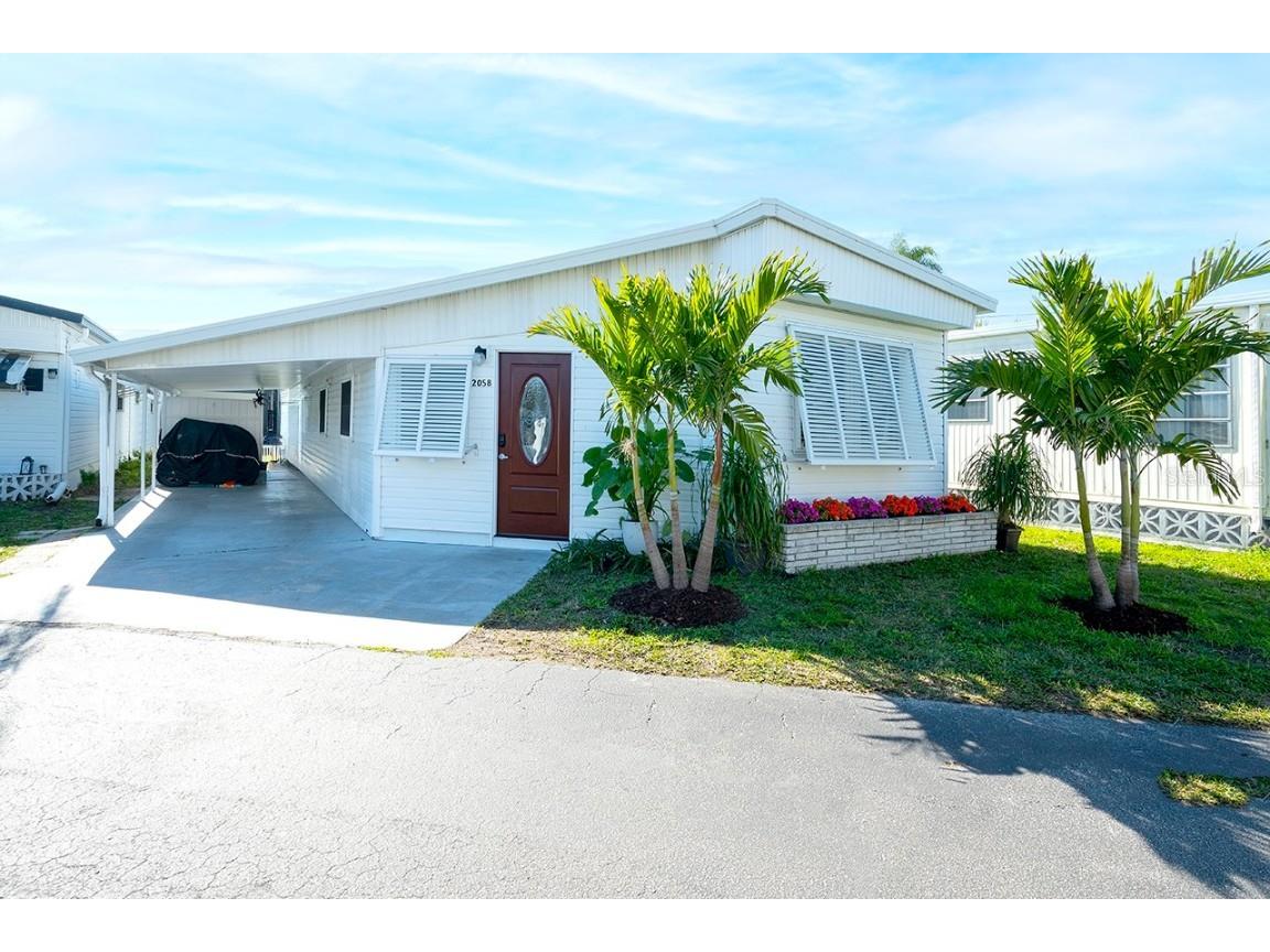 2058 Sun Home Street Sarasota FL 34231 A4601181 image1