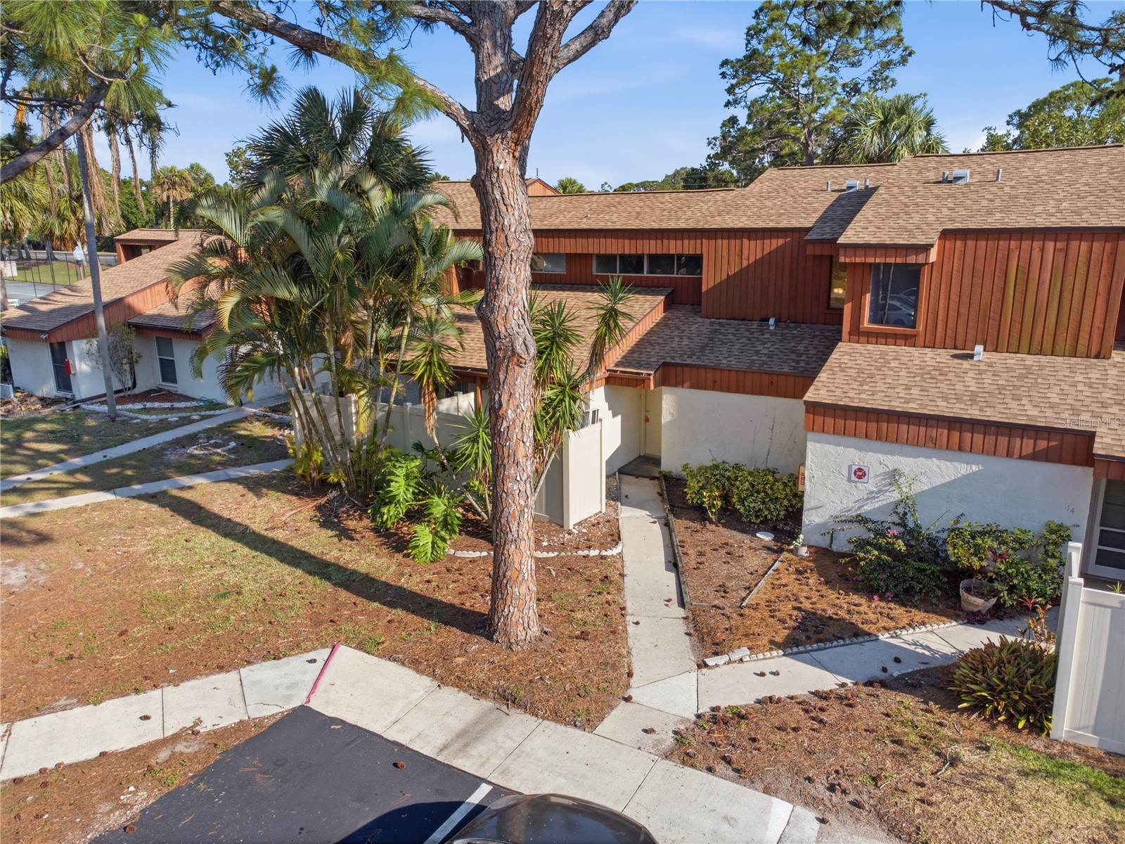 2058 Sunset Point Road #15 Clearwater FL 33765 TB8505641 image1