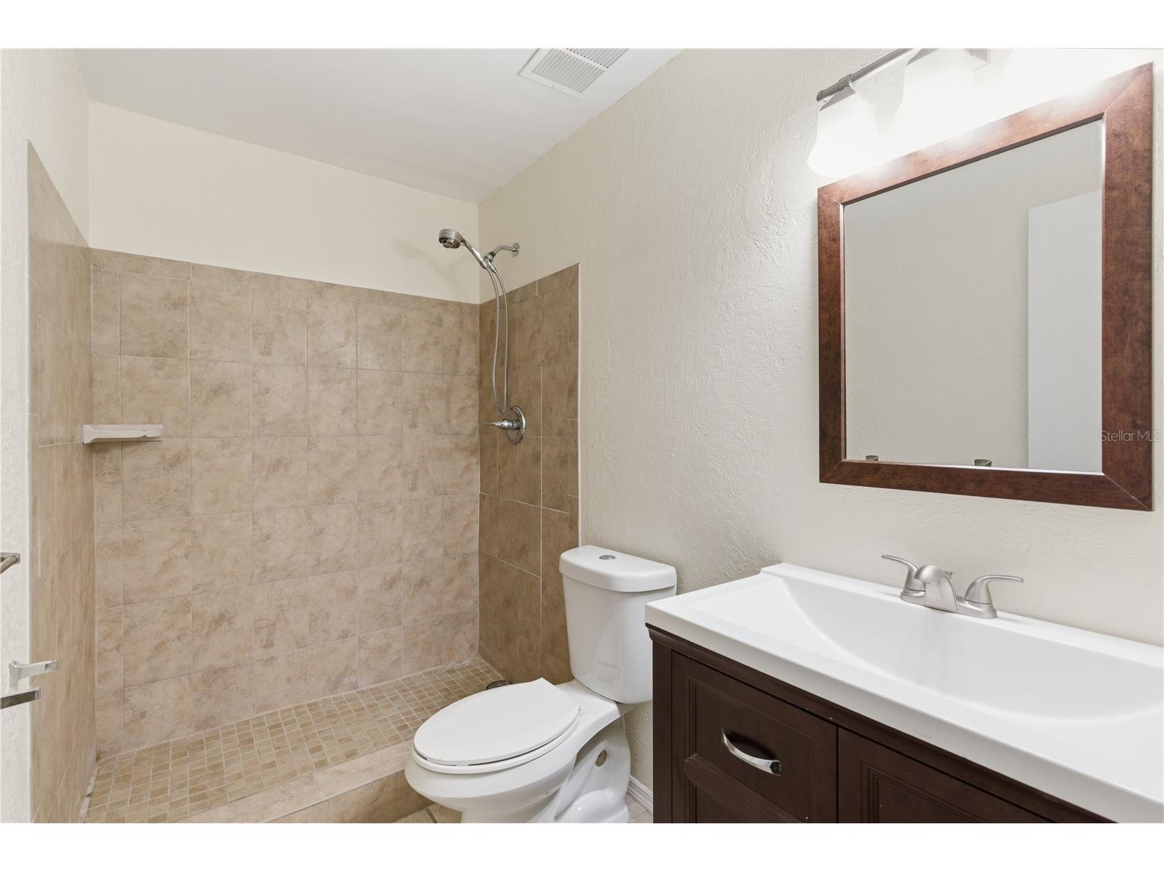 2058 Sunset Point Road #15 Clearwater FL 33765 TB8505641 image23