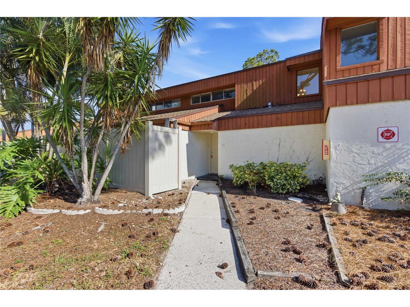 2058 Sunset Point Road #15 Clearwater FL 33765 TB8505641 image3
