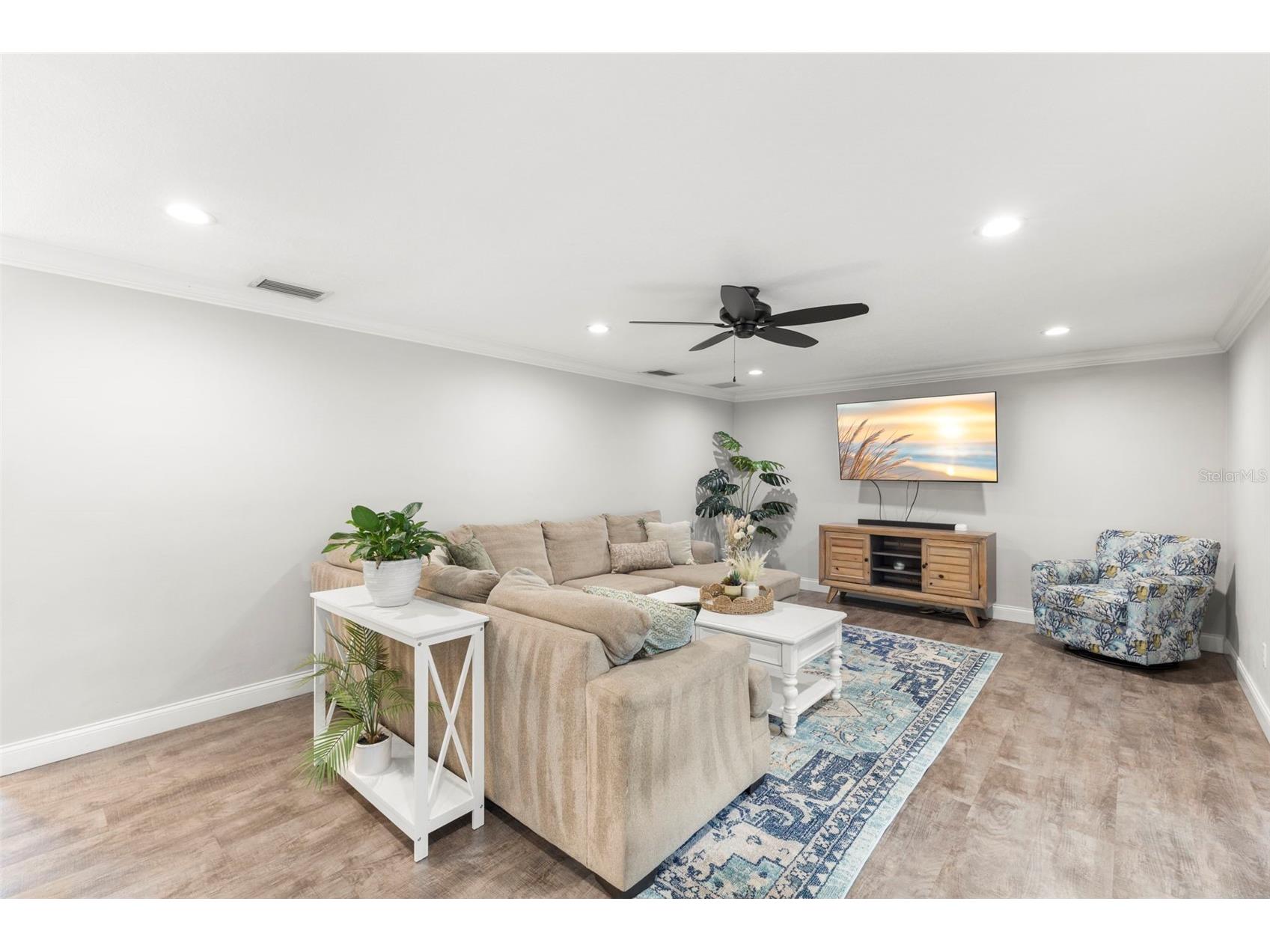 2059 Imperial Way Clearwater FL 33764 TB8508380 image6