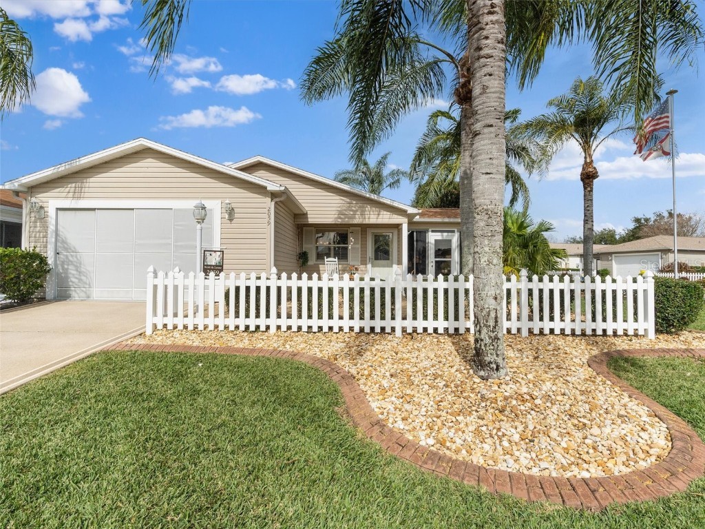 2059 Thornton Terrace The Villages FL 32162 G5077641 image1