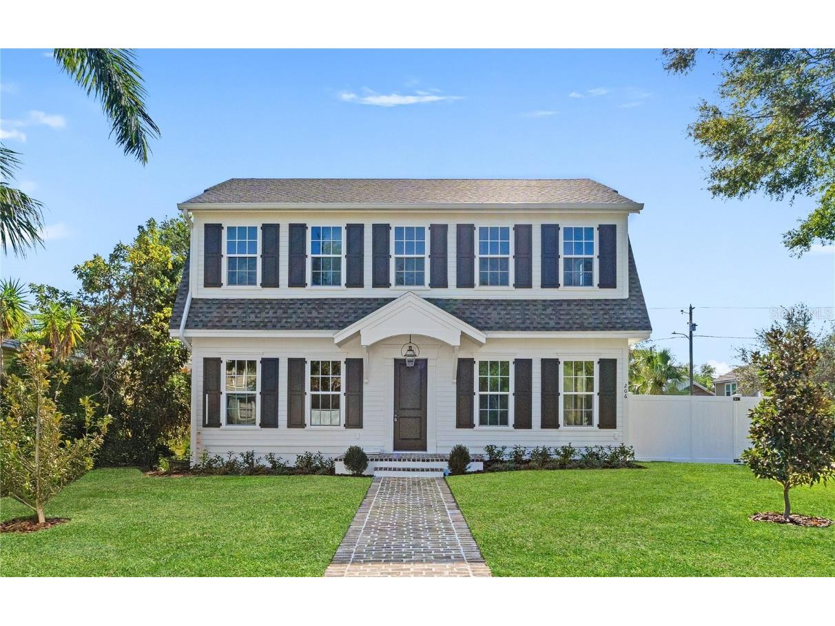206 13th Avenue NE Saint Petersburg FL 33701 U8255027 image1