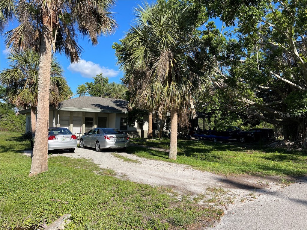 206/210 Peace Island Drive Punta Gorda FL 33950 C7476739 image1