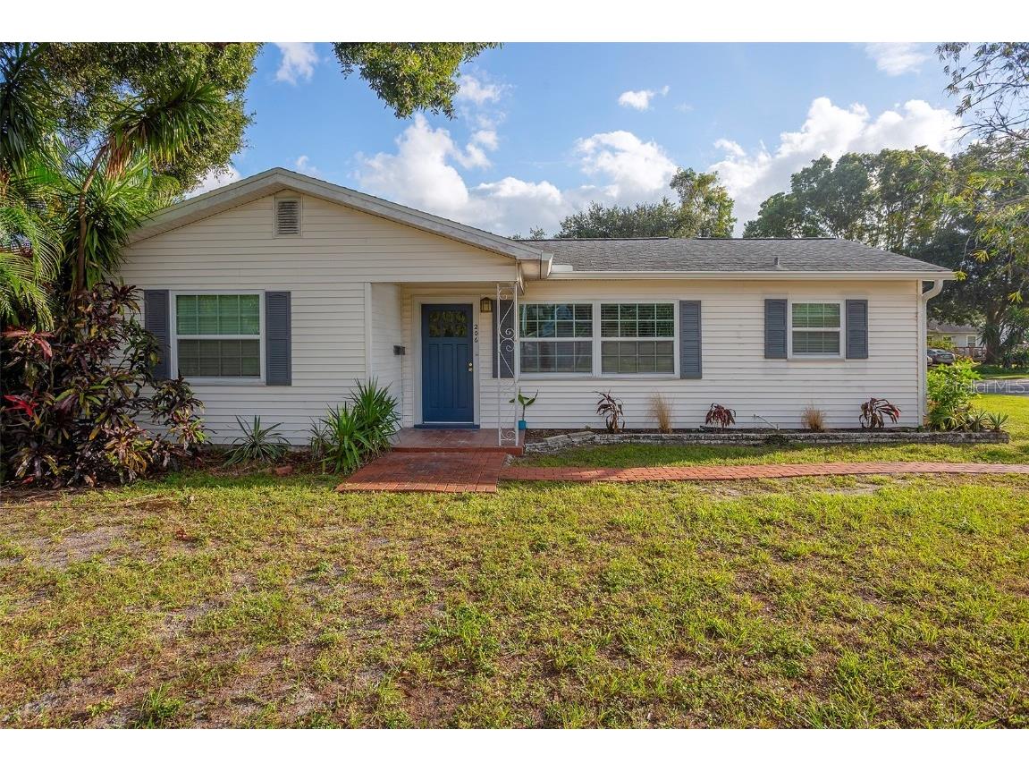 206 40th Avenue NE Saint Petersburg FL 33703 U8209776 image1