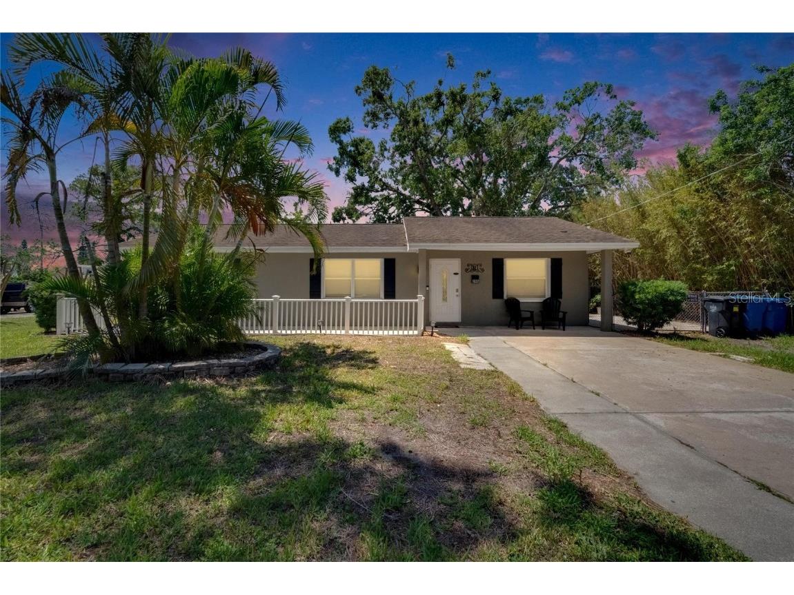 206 4th Avenue NW Ruskin FL 33570 TB8391095 image1