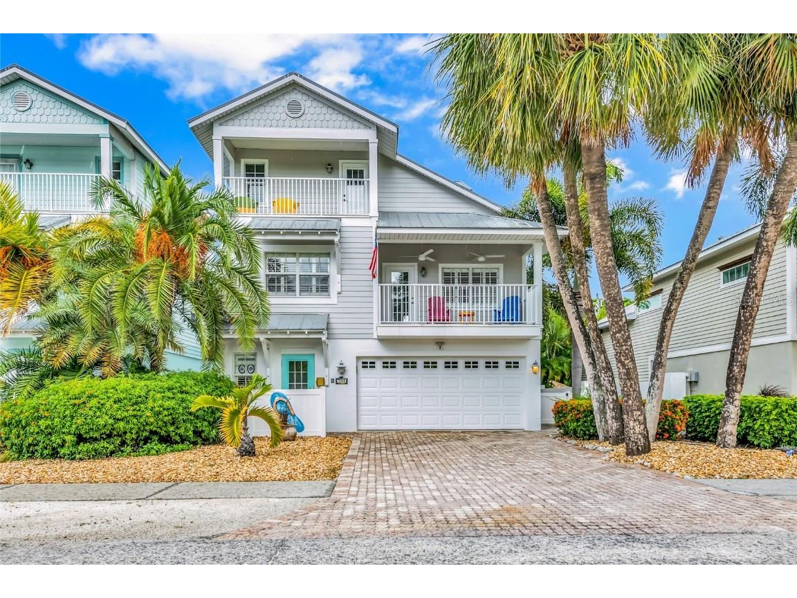 206 66th Street #B Holmes Beach FL 34217 A4574617 image1