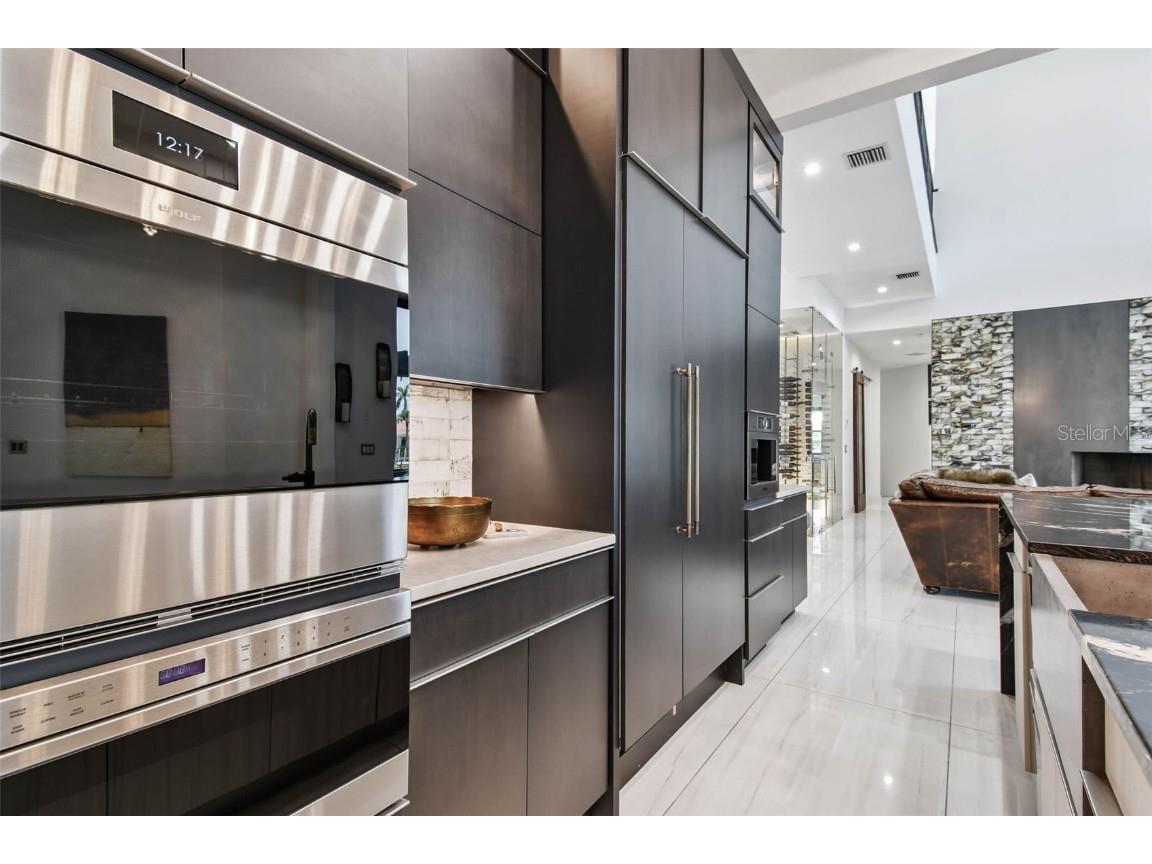 206 6th Street E Tierra Verde FL 33715 TB8409488 image10