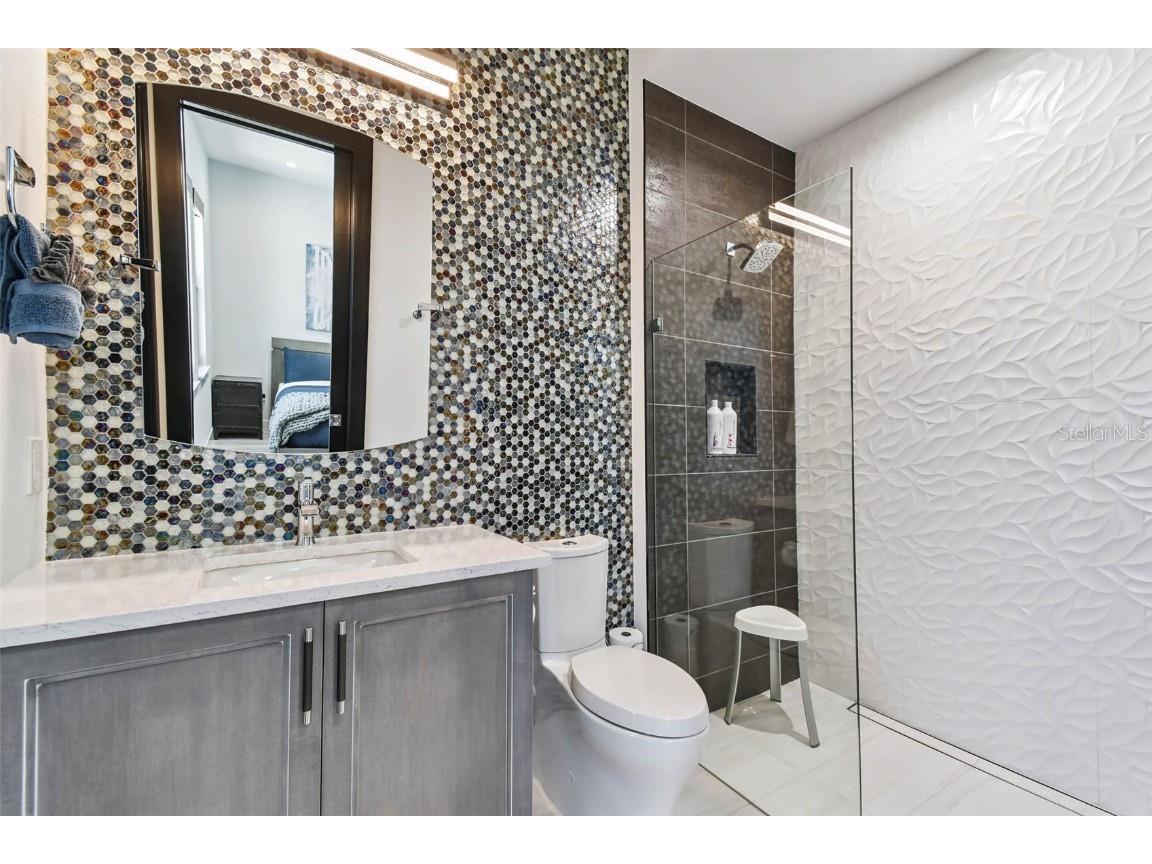 206 6th Street E Tierra Verde FL 33715 TB8409488 image43