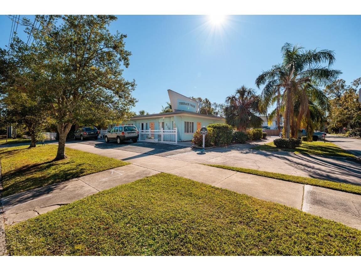 206 9th Avenue NE Saint Petersburg FL 33701 TB8343555 image3