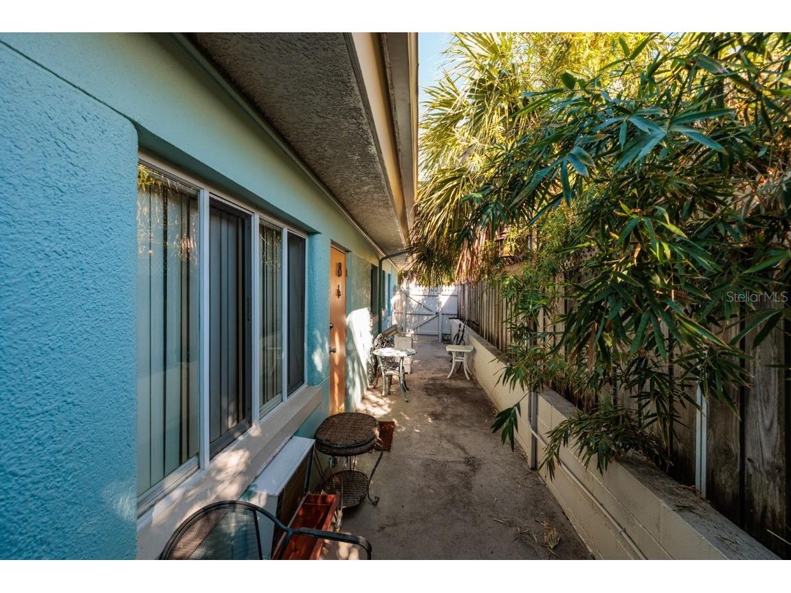 206 9th Avenue NE Saint Petersburg FL 33701 TB8343555 image7