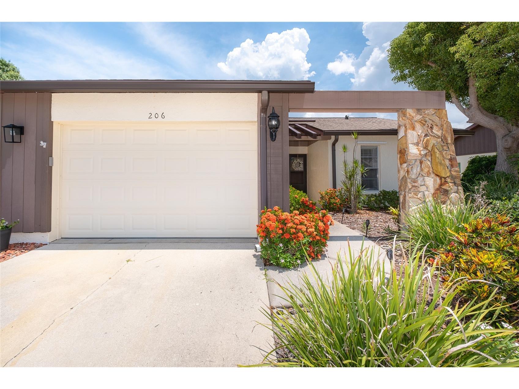 206 Aspen Street Englewood FL 34223 D6147938 image1