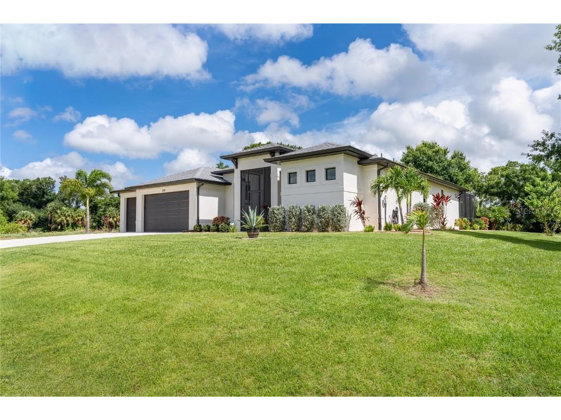 206 Baytree Drive Rotonda West FL 33947 - BUTTERFORD WATERWAY D6137052 image1