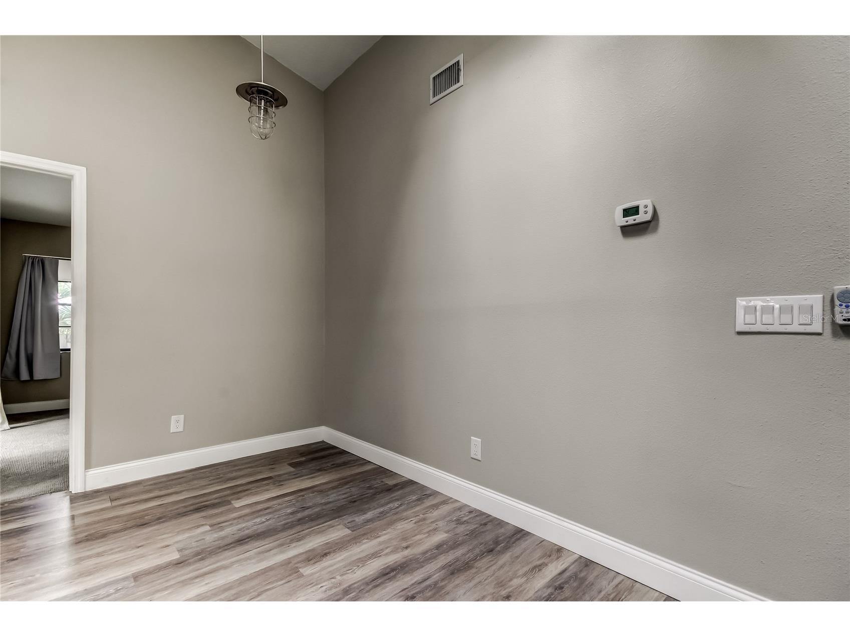 206 Bedford Street Oldsmar FL 34677 TB8455925 image10
