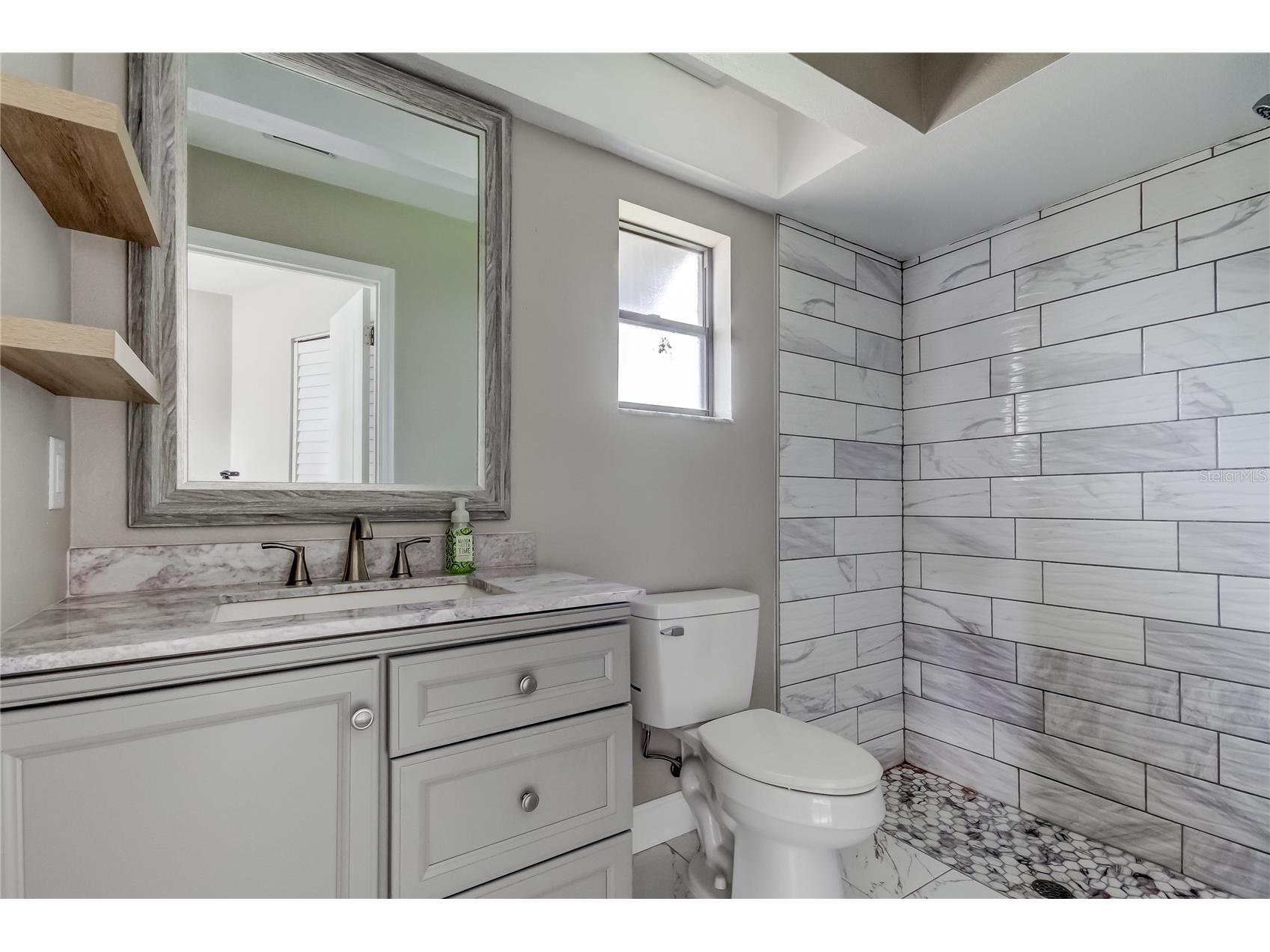 206 Bedford Street Oldsmar FL 34677 TB8455925 image24