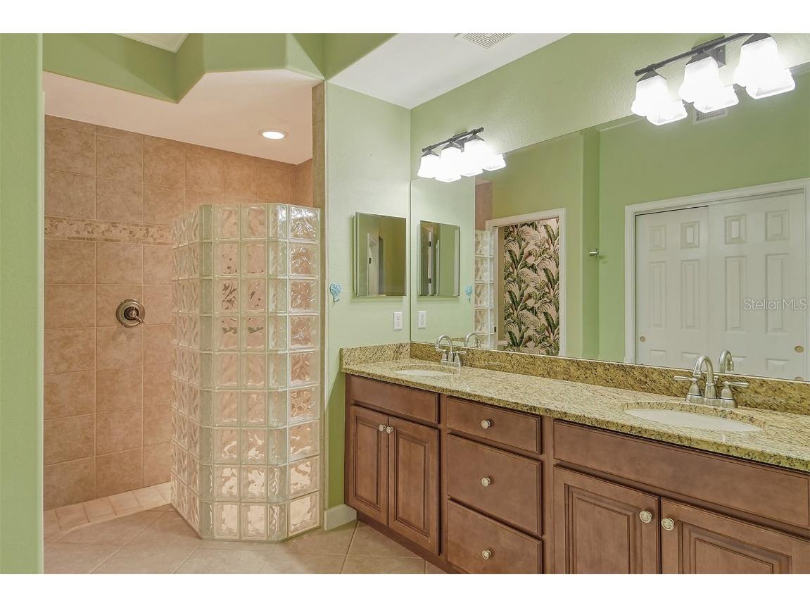 206 Bella Vista Terrace #29B North Venice FL 34275 A4661424 image26