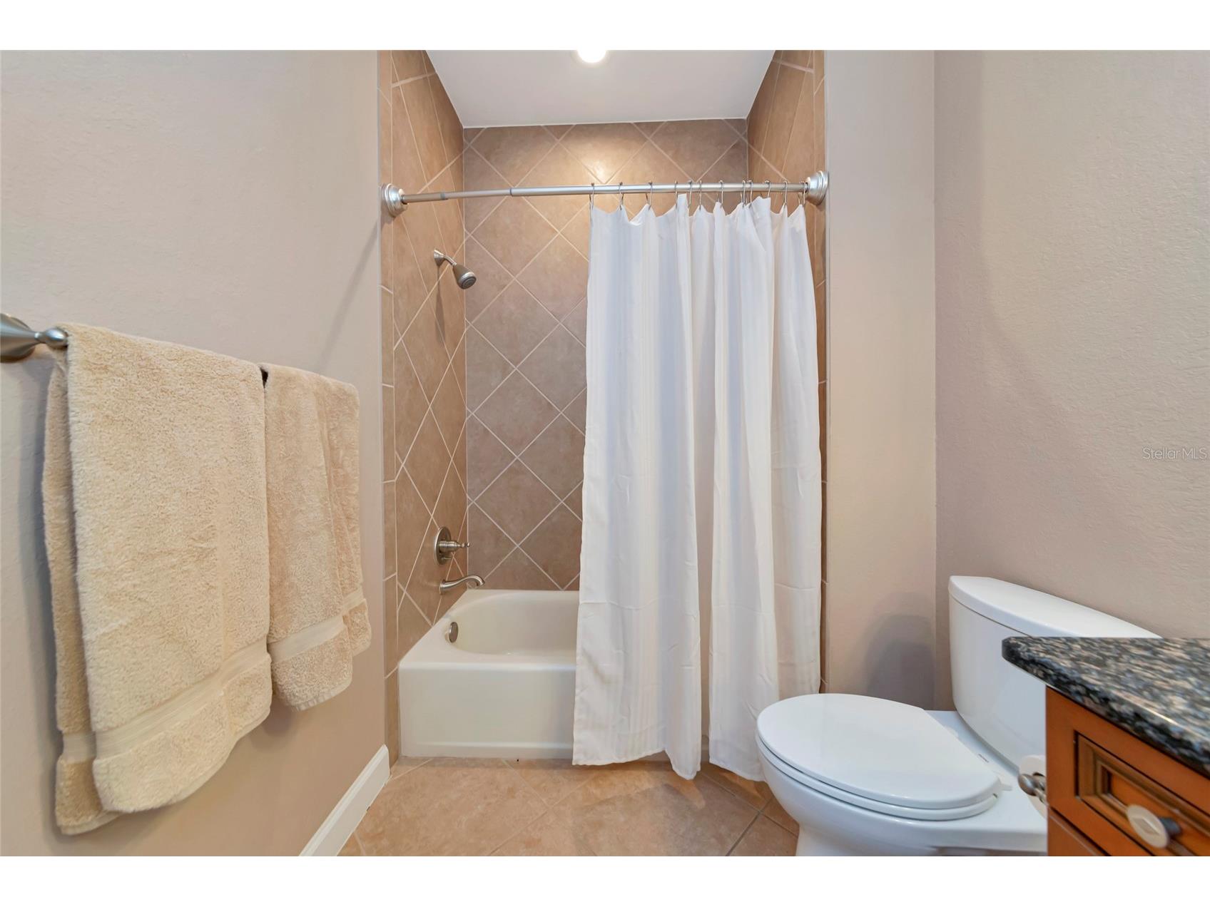 206 Bella Vista Terrace #29C Nokomis FL 34275 A4681406 image39