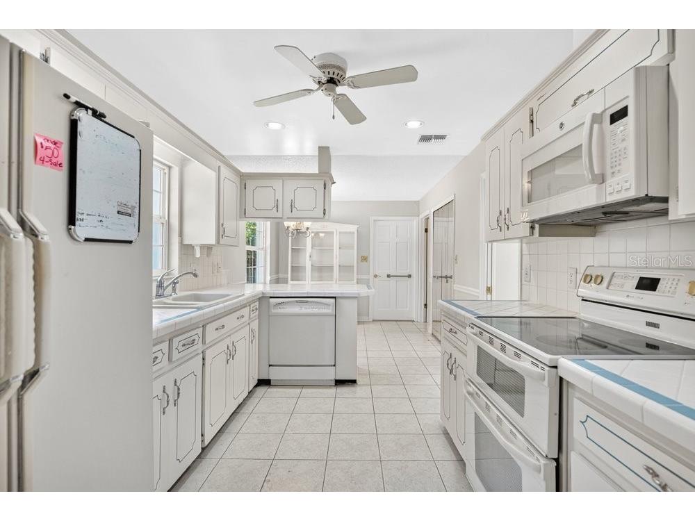 206 Cattail Court Orlando FL 32806 - LAKE HOLDEN O6399792 image11