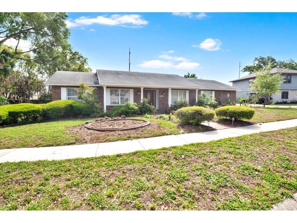 206 Cattail Court Orlando FL 32806 - LAKE HOLDEN O6399792 image3