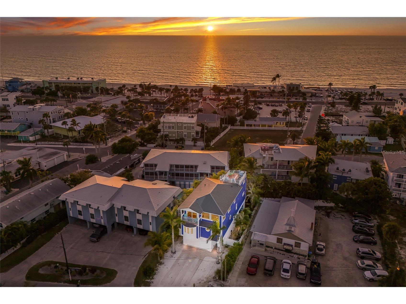 206 Church Avenue Bradenton Beach FL 34217 - GULF OF MEXICO A4679935 image1