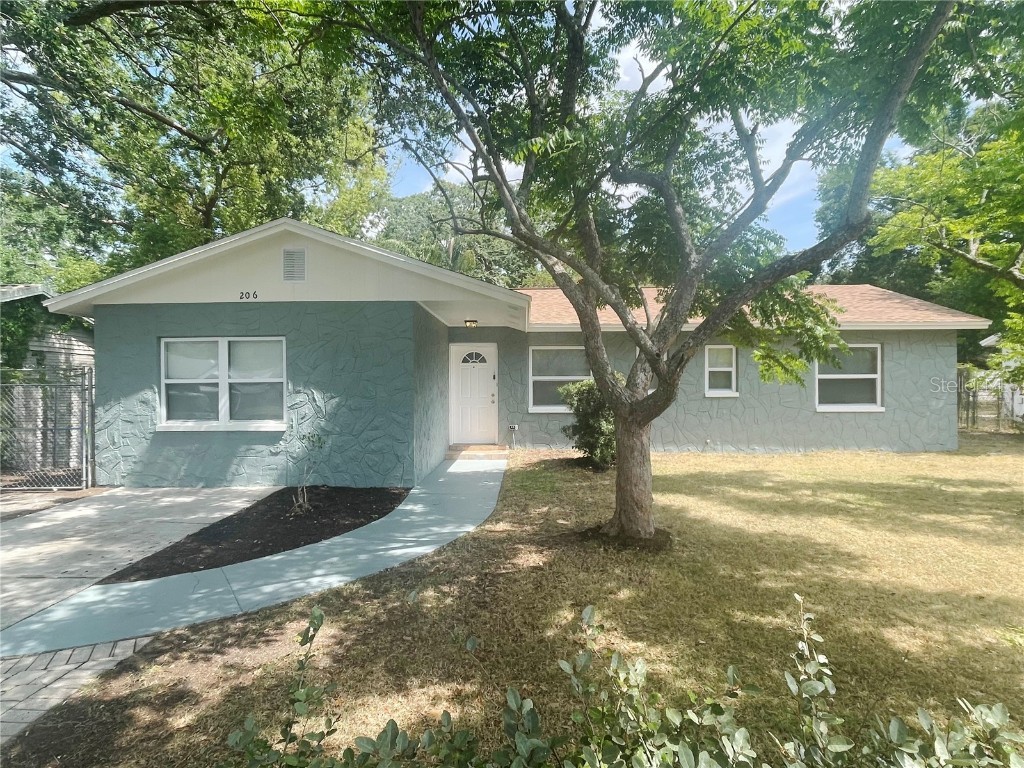 206 Circle Hill Drive Brandon FL 33510 TB8383296 image1