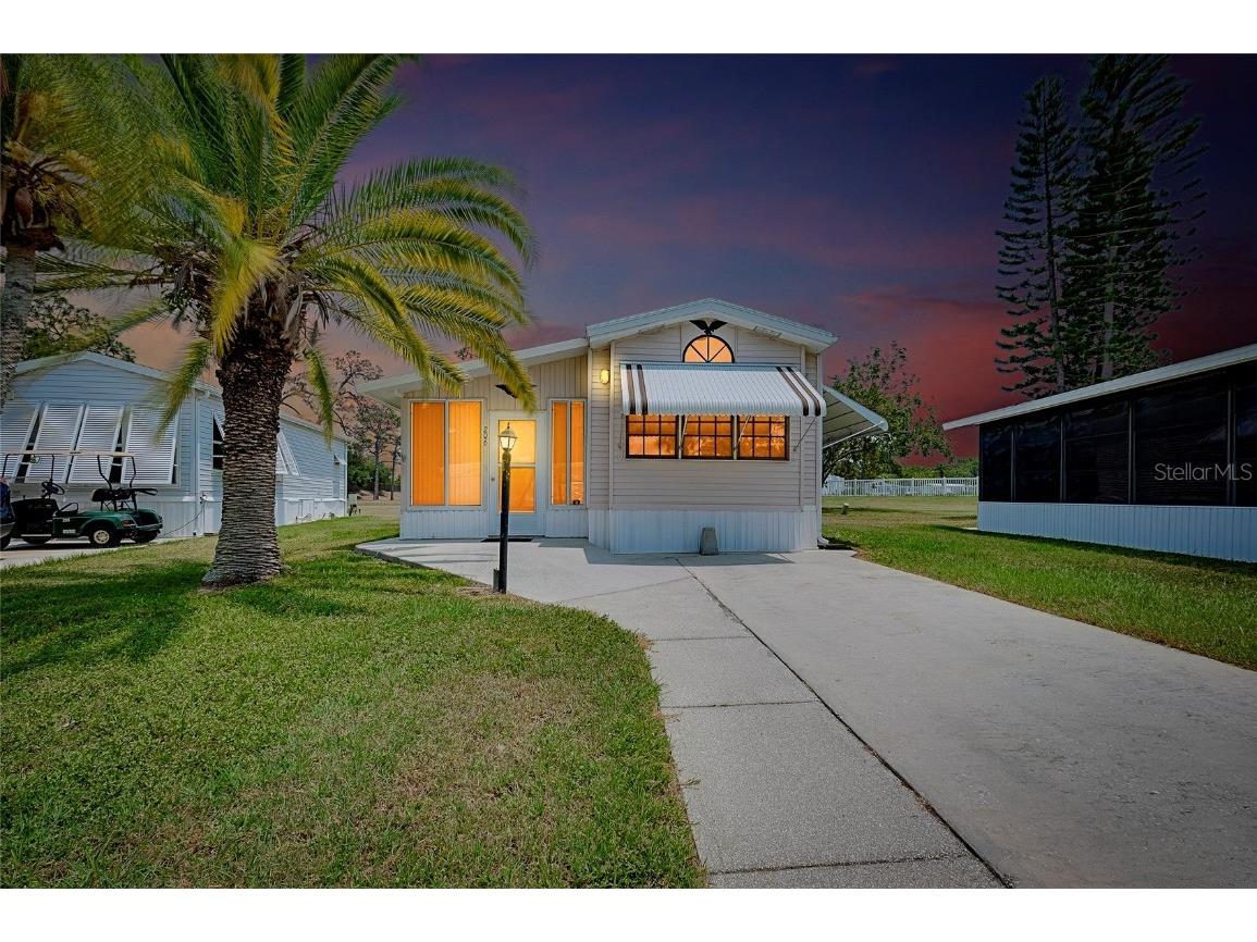 206 Crown Point Drive Nokomis FL 34275 N6132932 image1