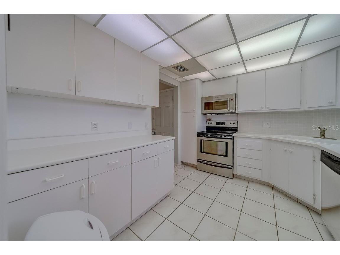 206 Dogwood Circle Seminole FL 33777 TB8421980 image12