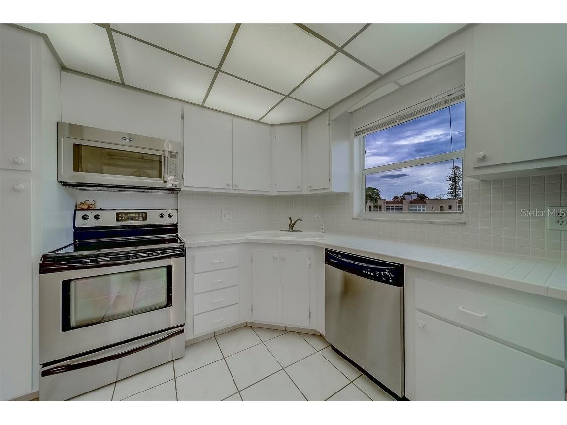 206 Dogwood Circle Seminole FL 33777 TB8421980 image13