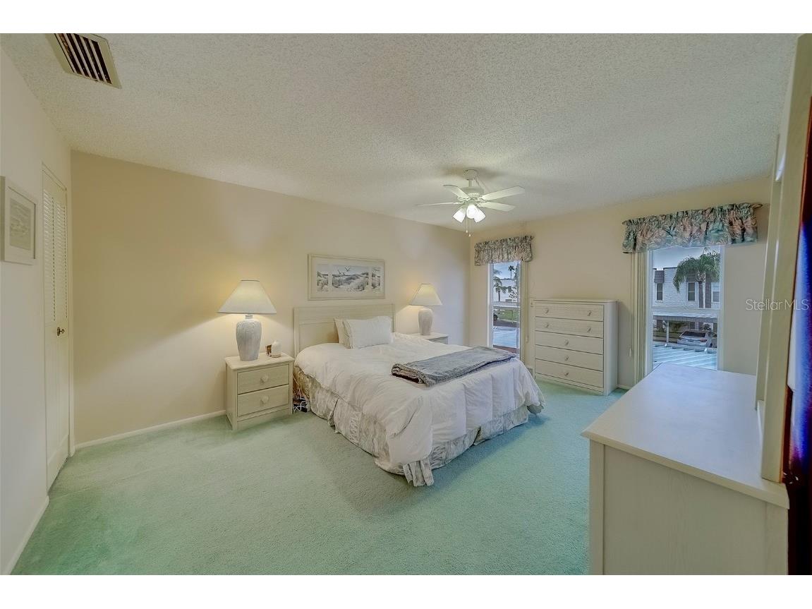 206 Dogwood Circle Seminole FL 33777 TB8421980 image17