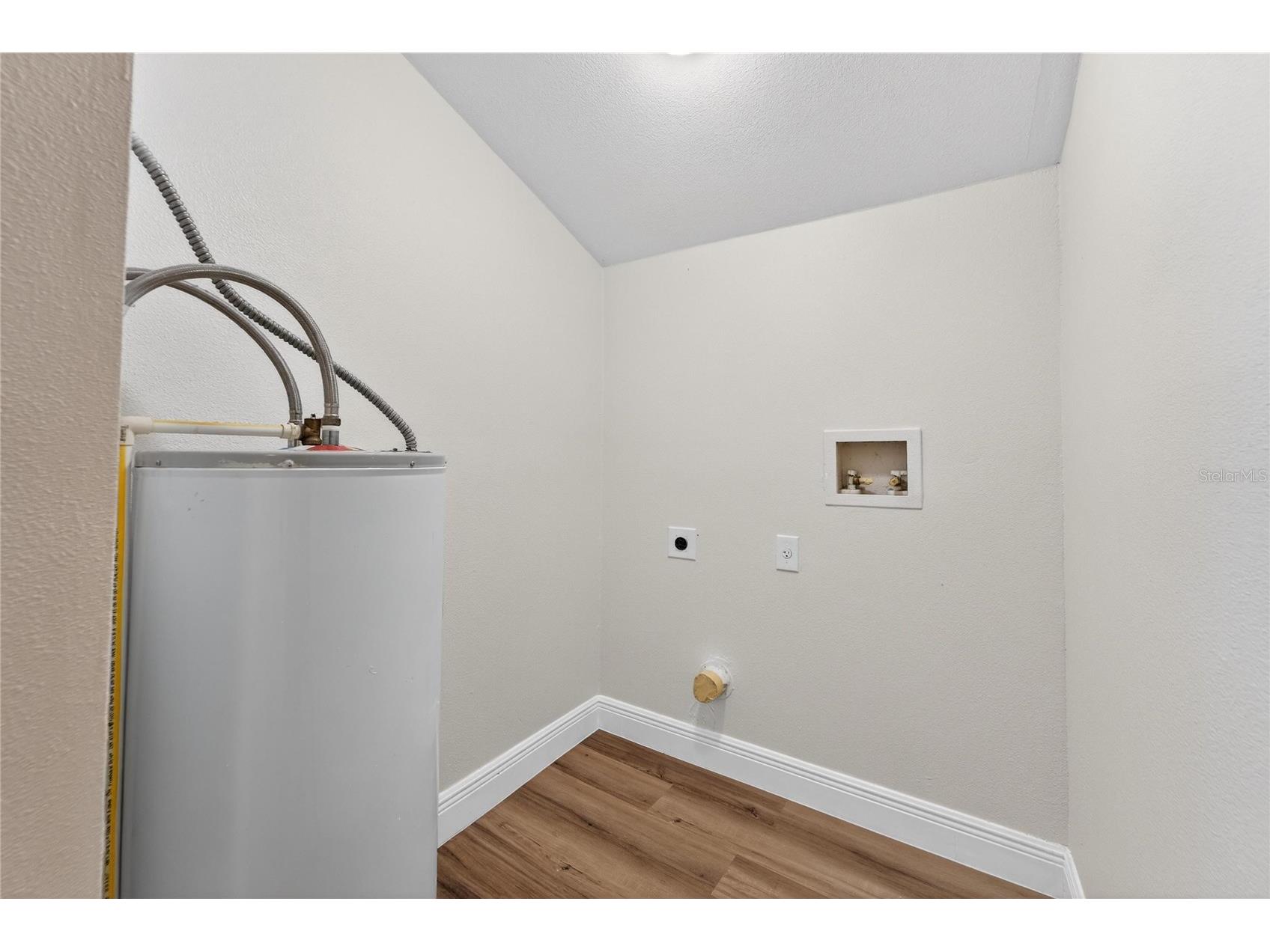 206 E Frierson Avenue Tampa FL 33603 TB8466564 image30