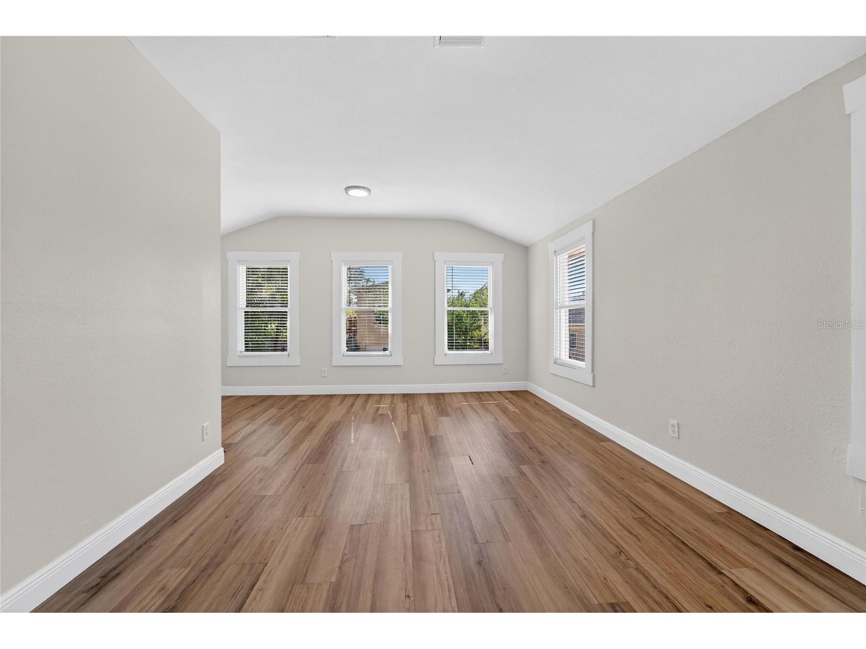 206 E Frierson Avenue Tampa FL 33603 TB8466564 image39