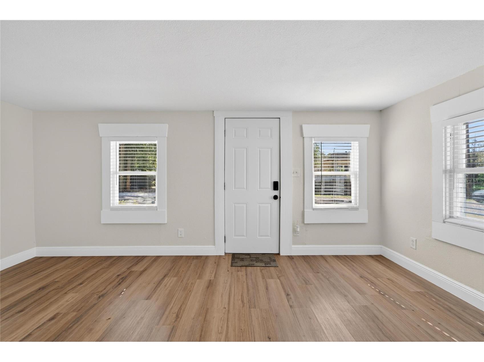 206 E Frierson Avenue Tampa FL 33603 TB8466564 image4