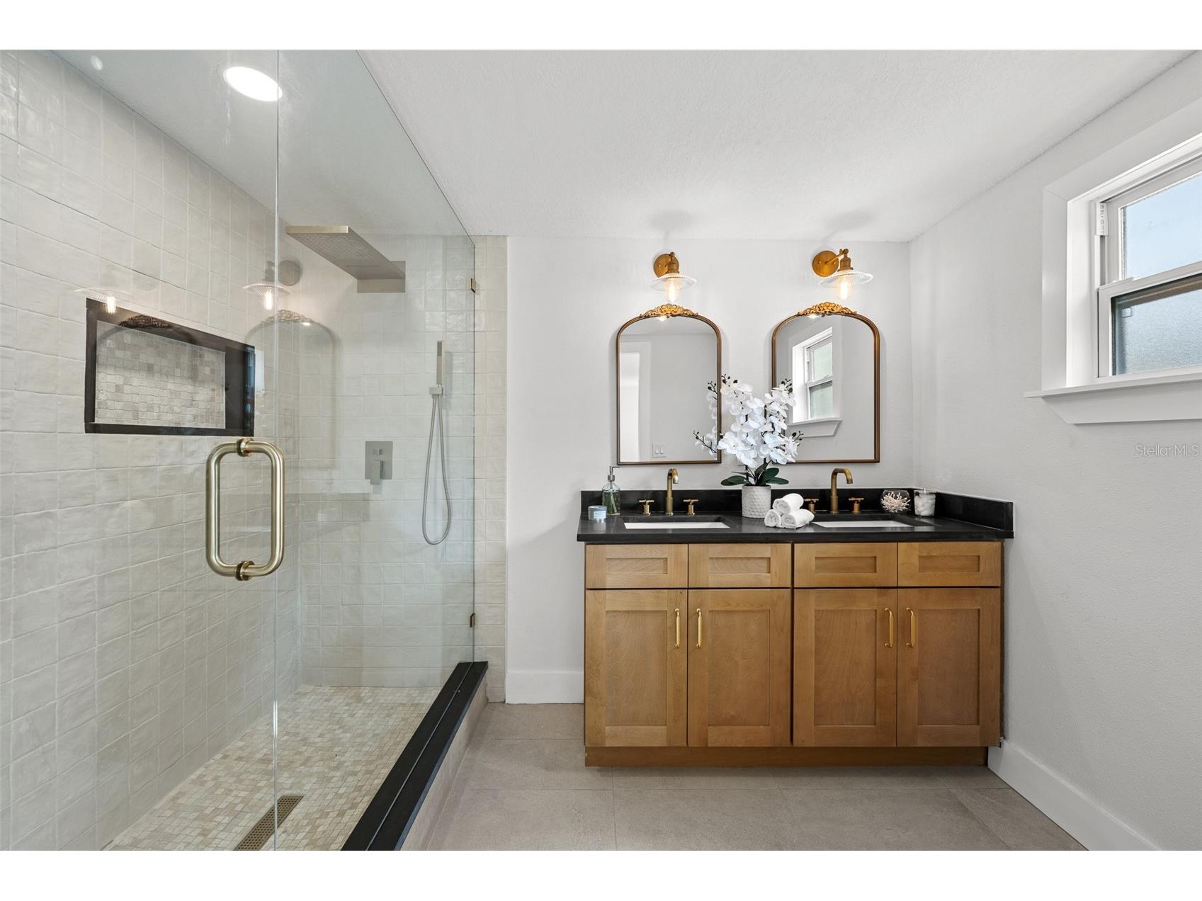 206 E North Street Tampa FL 33604 TB8505333 image18