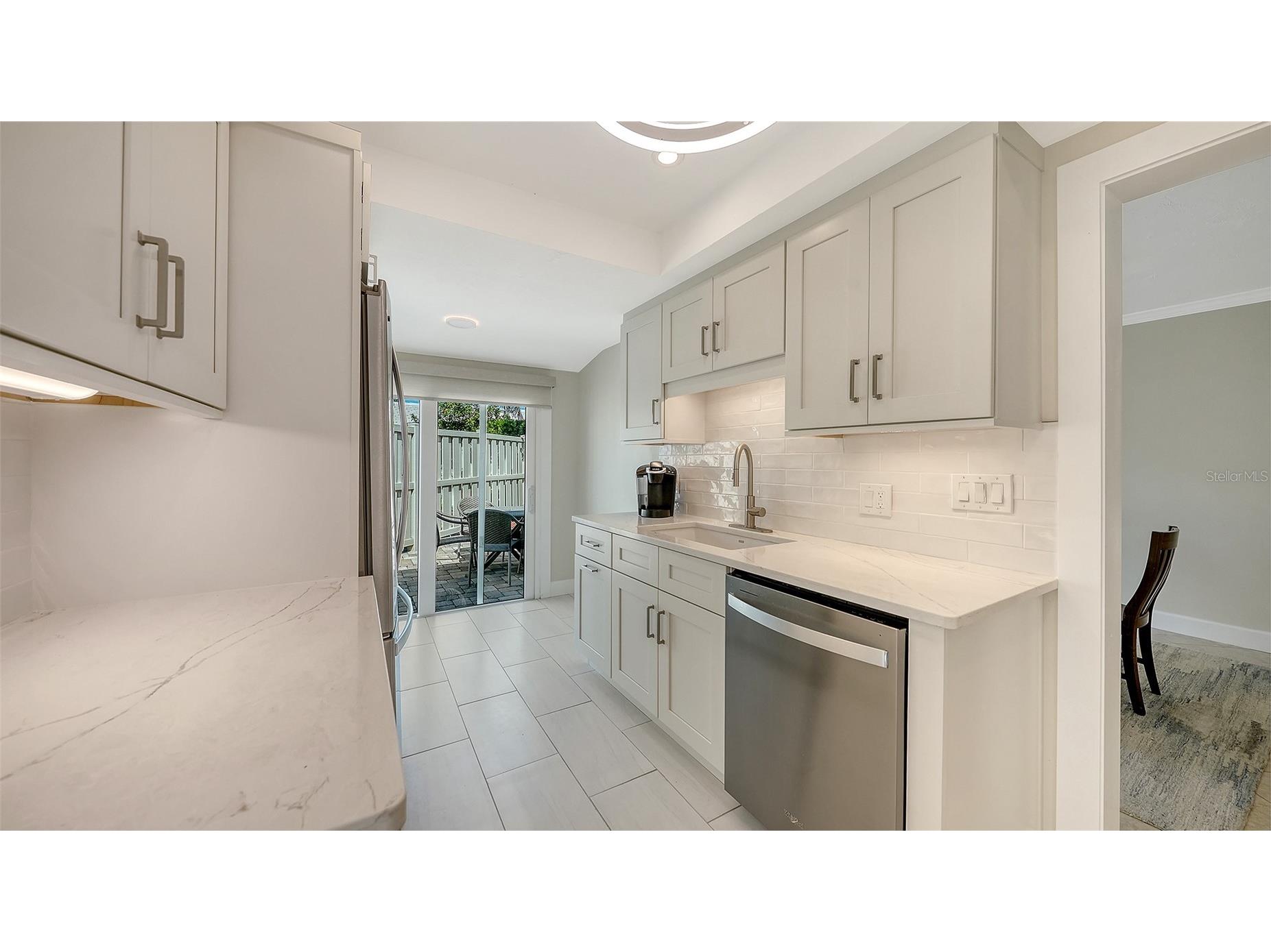 206 Hourglass Way #V10 Sarasota FL 34242 - GULF OF AMERICA A4690141 image25