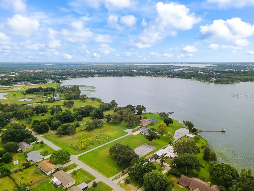 206 Lake Gibson Lane Lakeland FL 33809 - LAKE GIBSON T3467179 image1