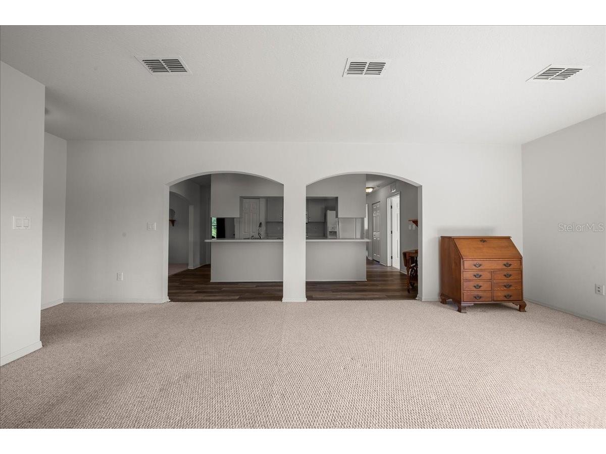 206 Malauka Radial Ocklawaha FL 32179 OM728404 image11