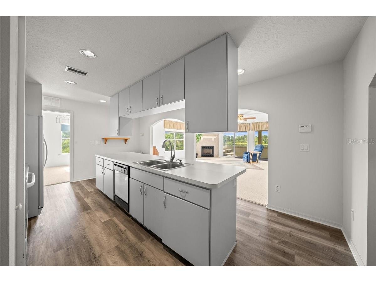 206 Malauka Radial Ocklawaha FL 32179 OM728404 image21