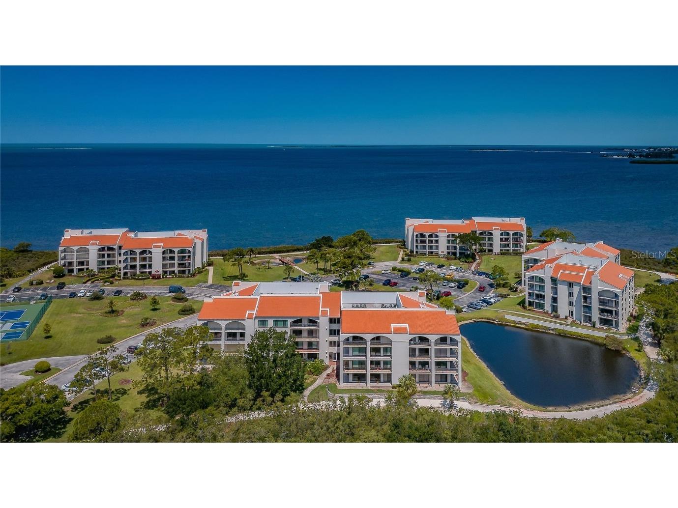 206 Mariner Drive Tarpon Springs FL 34689 U8174095 image1