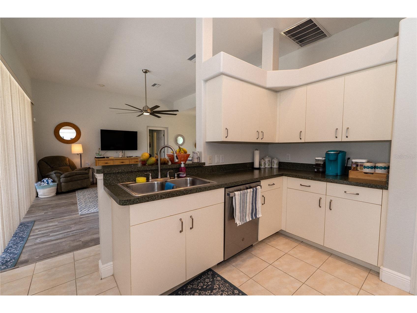 206 Mariner Lane Rotonda West FL 33947 A4689110 image3