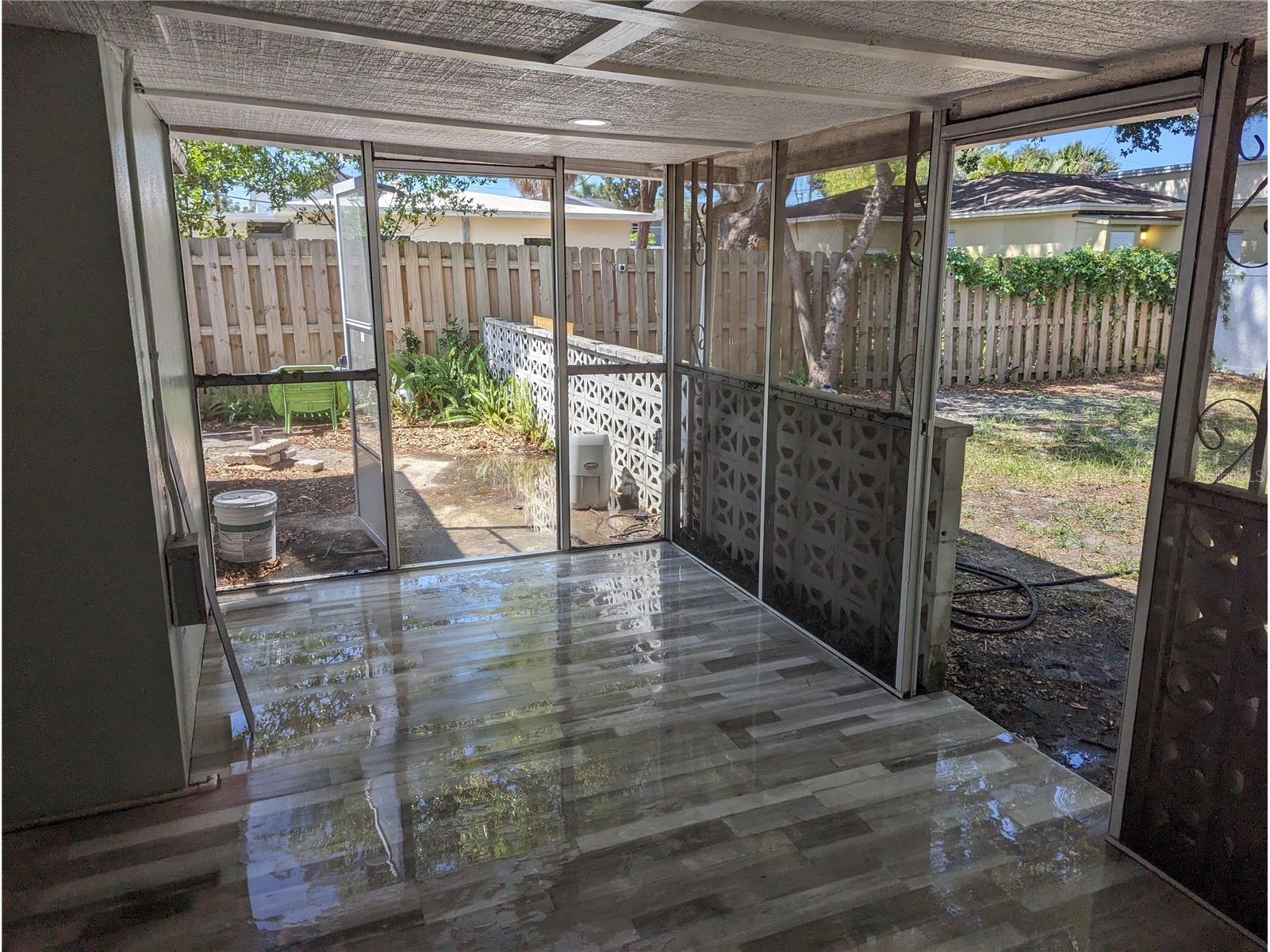 206 N Gunlock Avenue Tampa FL 33609 TB8512474 image16