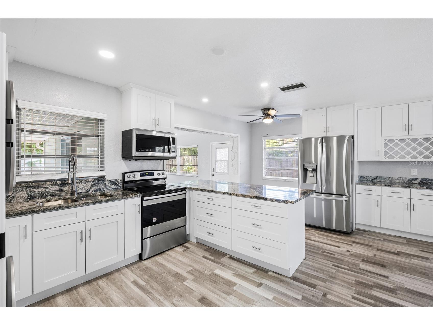 206 N Gunlock Avenue Tampa FL 33609 TB8532085 image11